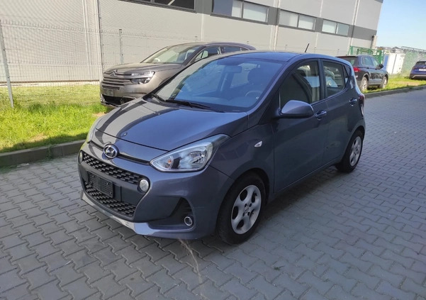 Hyundai i10 cena 15000 przebieg: 108500, rok produkcji 2016 z Żywiec małe 172